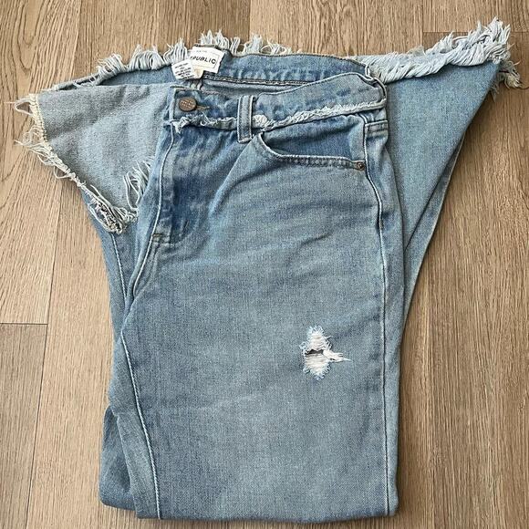 For the republic distressed denim - Picture 1 of 4